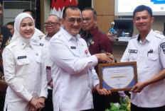 Lubuk Linggau Raih Penghargaan PPID Slip Award 2025