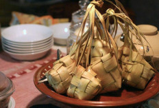 Lebaran Ketupat Masih Dilestarikan di Kecamatan Tugumulyo Musi Rawas