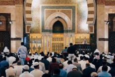 Dari Iman dan Islam Menuju Ihsan: Evolusi Spiritualitas Muslim
