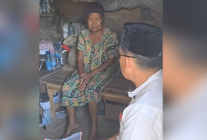 Jelang Lebaran Bupati Muratara Tunaikan Zakat Sekaligus Silaturahmi ke Warga