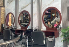Bertahan Ditengah Tren Barbershop Modern, Pangkas Rambut Zacky Andalkan Pelayanan Tradisional