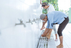 Berbicara Saat Wudhu Hukumnya Makruh, Catat ini 12 Sunnah Dalam Berwudhu