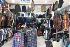 Masyarakat Banyak Belanja Online, Pedagang Pakaian di Musi Rawas Tetap Bertahan Jelang Lebaran