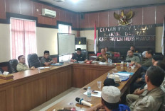 Lahan Dikuasai Perusahan Perkebunan Sawit Warga Desa Anyar Ngadu ke DPRD