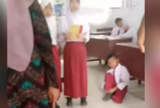 Viral Guru SD di Medan Hukum Muridnya Duduk di Lantai, Siapa yang Buat Hukuman?