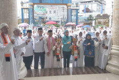 Diikuti 500 Santri, Ketua TP PKK Lubuk Linggau Hj Risca Priba Ayu Buka Manasik Haji PPM Uswatun Hasanah