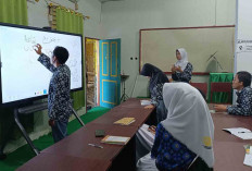Guru Bahasa Arab SMA Muhammadiyah 1 Lubuk Linggau Terapkan Strategi Belajar Interaktif