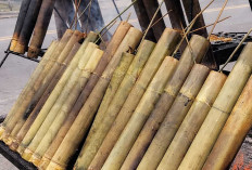 Aroma Bambu Terbakar Sambut Ramadan: Lemang Rp20 Ribu Diserbu Warga di Lubuklinggau