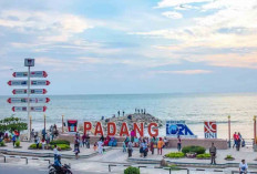Taplau Pantai Padang, Keindahan antara Ceria dan Ancaman Melawan Alam