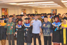72 Lansia Ikuti Wisuda Senior Pratama S3 PC Aisyiyah Lubuk Linggau Selatan