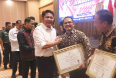 45.000 Pekerja Rentan Terlindungi, Bupati Muba Raih Paritrana Award 2024