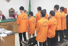 Sidang Pengrusakan Gedung DPRD Sumsel : 'Saya Tidak Membakar Motor Polisi, Pak!'