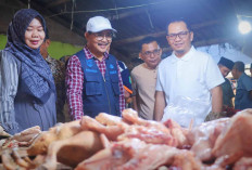 Pedagang Mengeluhkan Atap Pasar yang Bocor dan Penataan Area Parkir yang Belum Optimal