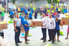 Lapas Narkotika Muara Beliti Bagikan Peralatan Makan dan Minum untuk Warga Binaan