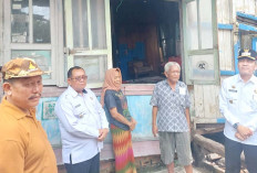 Pj Wali Kota Perbaiki Rumah Warga Rusak Akibat Bencana