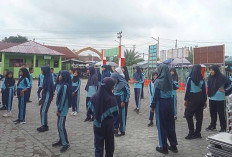 Keseruan Siswa SD Islam Baitul A’la Senam dengan Smartboard TV