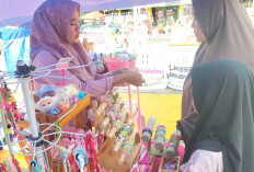 Aksesoris dan Mainan Gemoy Anak Jadi Buruan di Bazar Ramadan