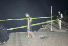 Polsek Rawas Ilir Pasang Police Line di Jalan Amblas Antisipasi Hal yang Tidak Diinginkan