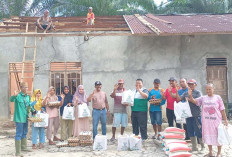 BAZNAS Serahkan Bantuan Sembako untuk Korban Bencana Alam Angin Puting Beliung
