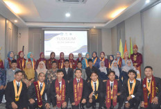 Yudisium Angkatan XVII & XVIII Fakultas Ekonomi dan Bisnis UNMURA, Mayoritas Alumni Berpredikat dengan Pujian