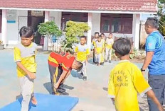 Semangat Olahraga, Guru SDN 81 Lubuk Linggau Bantu Siswa Tingkatkan Nilai Sportivitas 