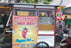 Cobain Hot Pangsit Wak Aba Nikmat, Renyah dan Bikin Nagih