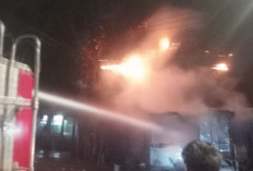Warung Manisan di Lubuk Linggau Ludes Terbakar