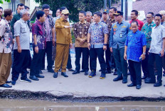 Cegah Banjir di Ibukota, Wabup Rohman Cek Saluran Air Langsung Beri Himbauan 