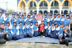 Tunjukan Semangat Juang, Pelajar SMPN 14 Lubuk Linggau Antusias Ikut Lomba Gerak Jalan Tingkat Pelajar SMP