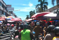 Pasar Inpres Lubuk Linggau H-1 Idul Adha Masih Ramai Pengunjung