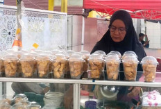 Pedas Manis Tahu Gejrot Cirebon Jadi Favorit Warga Linggau