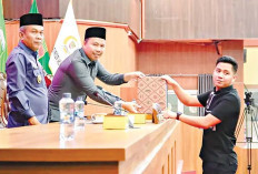 DPRD Mura Gelar Rapat Paripurna Dengarkan Pandangan Umum Fraksi, Sepakat Empat Raperda Dibahas Lebih Lanjut