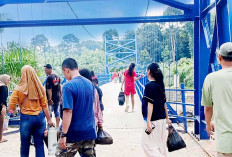 Hilangkan Rasa Waswas, Jembatan Biru Jadi Ikon Baru Wisata Sungai Malus Batu Pepe