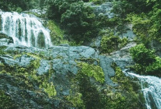Keindahan Air Terjun Muaro Meredam Menawan, Mencuri Perhatian Masyarakat