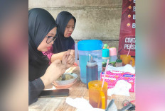 Harga Naik, Bakso Kaki Lima Tetap Jadi Favorit Warga
