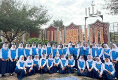 SMP Al Ikhlas Lubuk Linggau Tunjukkan Semangat Patriotisme di Lomba Gerak Jalan Pelajar 