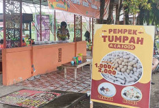 Pempek Tumpah di F Trikoyo Musi Rawas Ramai Dikunjungi Pencinta Kuliner 