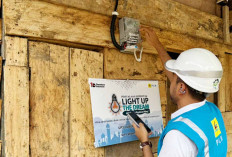 Berkah Ramadan, PLN UP3 Lubuklinggau Nyalakan Listrik Gratis untuk Warga Prasejahtera di Karya Bakti
