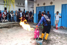 Minimalisir Kebakaran, Petugas Damkar Mura Rutin Berikan Edukasi dan Sosialisasi Pencegahan Kebakaran