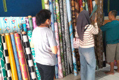 Karpet Estetik Makin Diminati, Lapak Pasar Inpres Ramai Pembeli