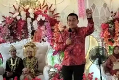 Hadiri Hajatan, Bupati Muratara Sampaikan Upaya Pemerintah Soal Atasi Air Sungai Keruh 
