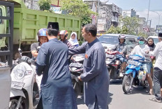 Jumat Berkah Relawan Dunsanak Minang Bagikan Ratusan Nasi Kotak, Sosialisasikan YOK teRUS Juara!