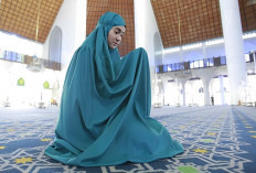 Ingin Khusyuk Saat Sholat? Berikut 5 Tips dan Cara Melatih Diri agar Khusyuk Sholat