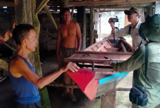 Perahu Masih Menjadi Transportasi Andalan Warga Desa Semangus