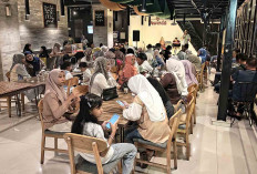 Inovasi Hotel Dewinda Lubuk Linggau, Minuman Spesial Latte Float Dengan 5 Varian Rasa !