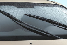 Jarang Diketahui, Inilah 3 Manfaat Pembersih Kaca Depan Mobil Saat Musim Hujan 