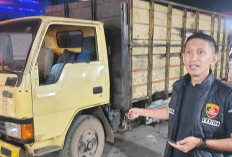 Anggota Polsek Lubuk Linggau Utara Peringati Pengendara Tak Gunakan Tangki Modifikasi saat Antre di SPBU