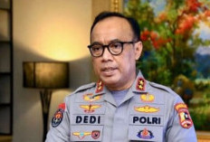 Kapolri Lakukan Mutasi Besar: Komjen Dedi Prasetyo Jadi Wakapolri, 7 Kapolda Diganti