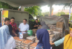 Penggilingan Padi Muharom Tawarkan Telur dengan Harga Terjangkau di Bazar Pangan Lubuk Linggau