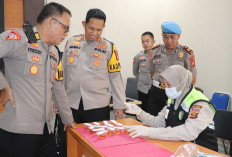Kapolres Mura Mendadak Lakukan Tes Urine ke Seluruh PJU. Ini Hasilnya 